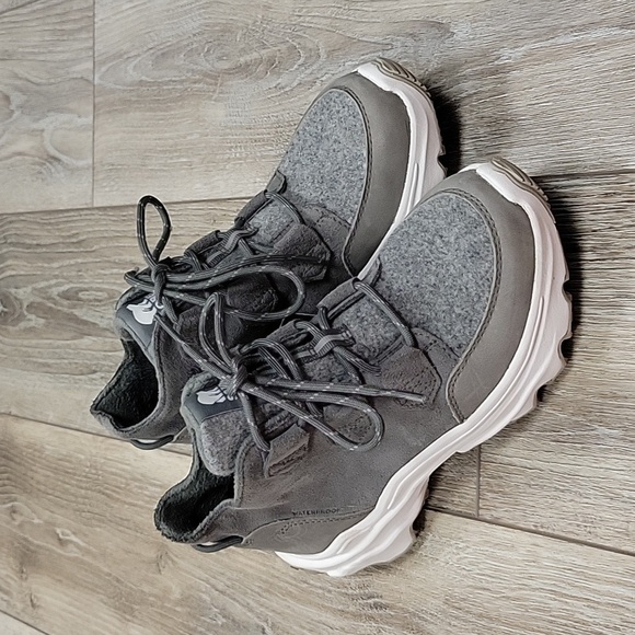 Sorel Size 5 Gray Kinetic Breakthru Caribou Sneaker Boot NWT - Picture 1 of 10